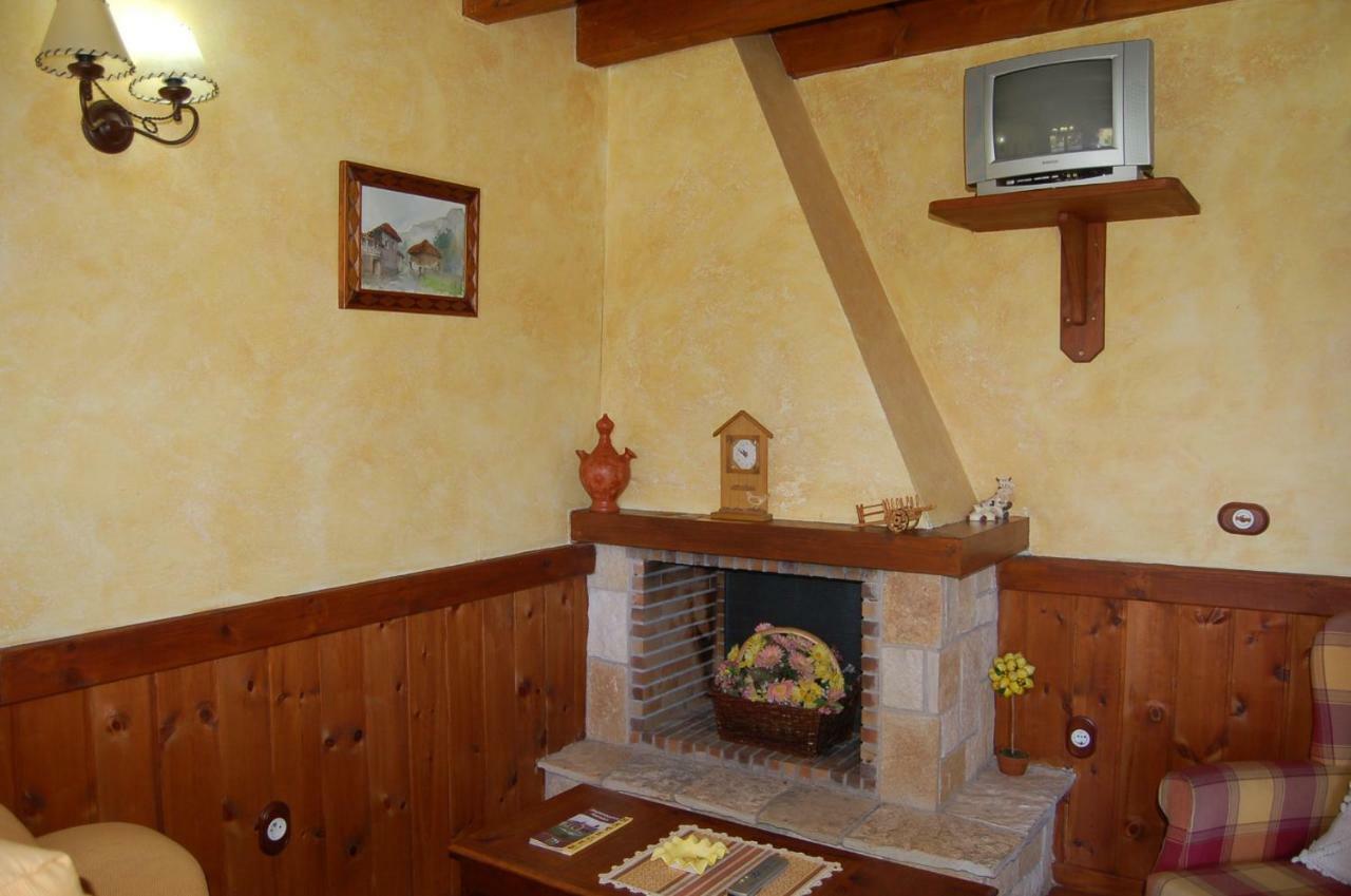 Asturias Apartamentos Rurales Naveces Esterno foto